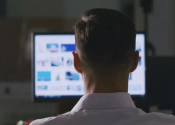 Top 10 Totally Free People Search Websites & Engines 2021