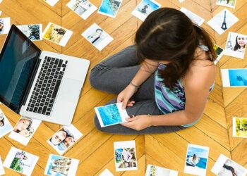 Top 10 Best Online Photo Printing Service 2021