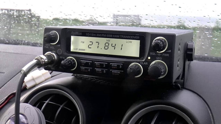 Best CB Radio 6 CB Radios Reviewed of 2022