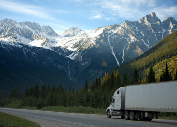 5 Factors That Affect Your Business' Trucking Insurance Policy